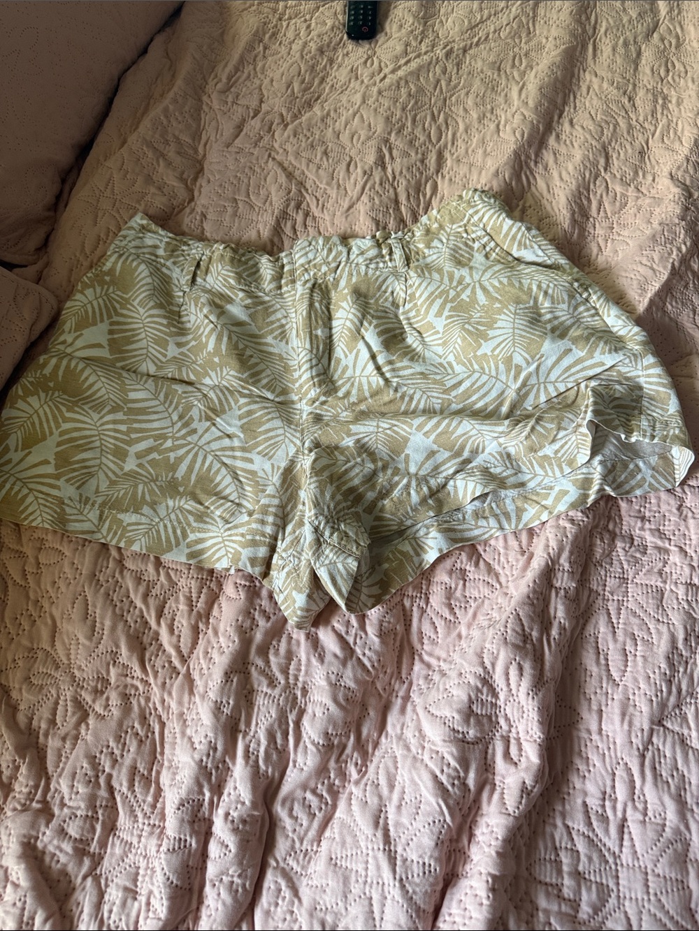 LOFT High-Waist Palm-Print Shorts in Light Olive and White